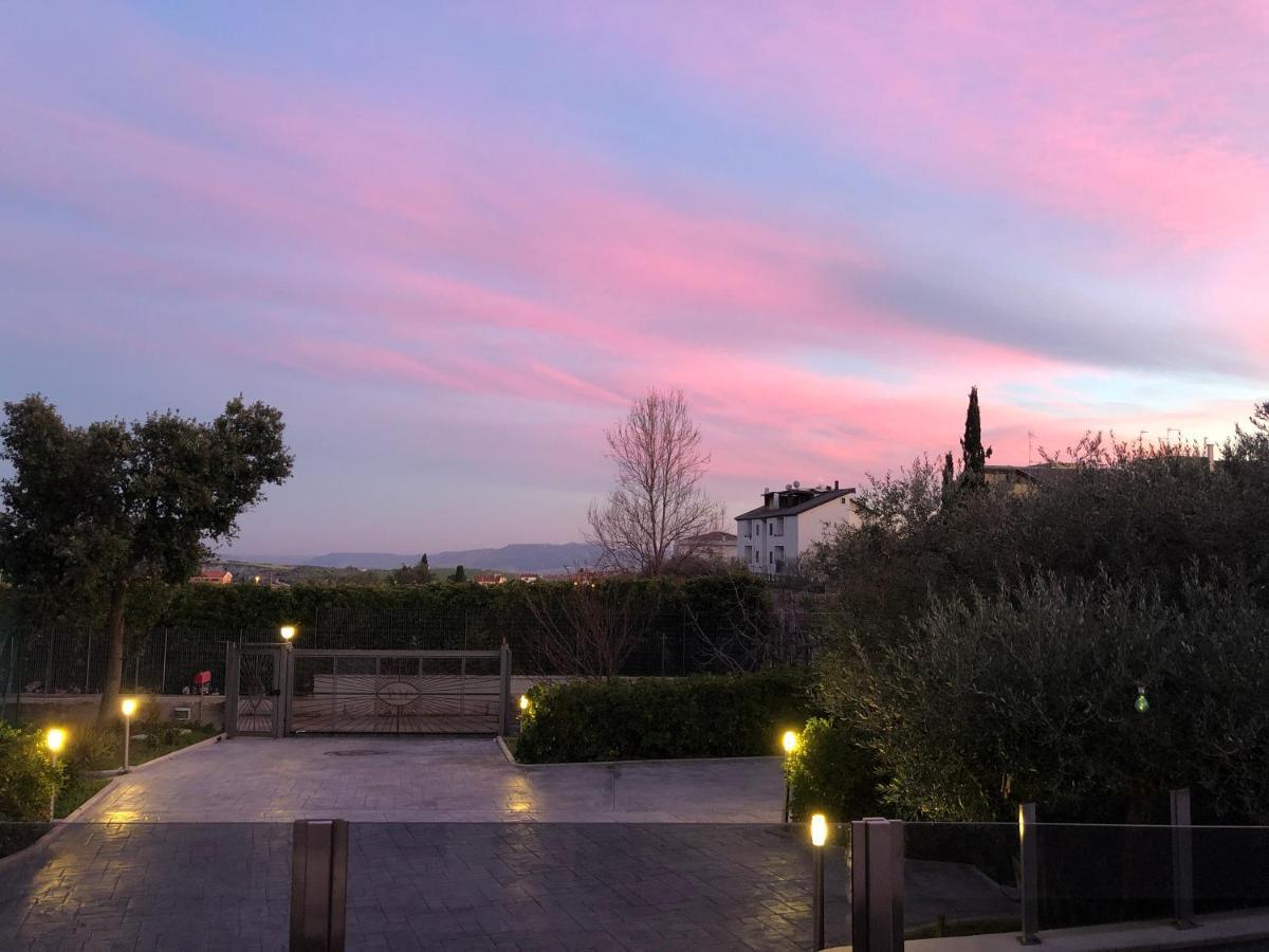 La Casetta Tra Sassi E Ulivi B&B Matera Buitenkant foto