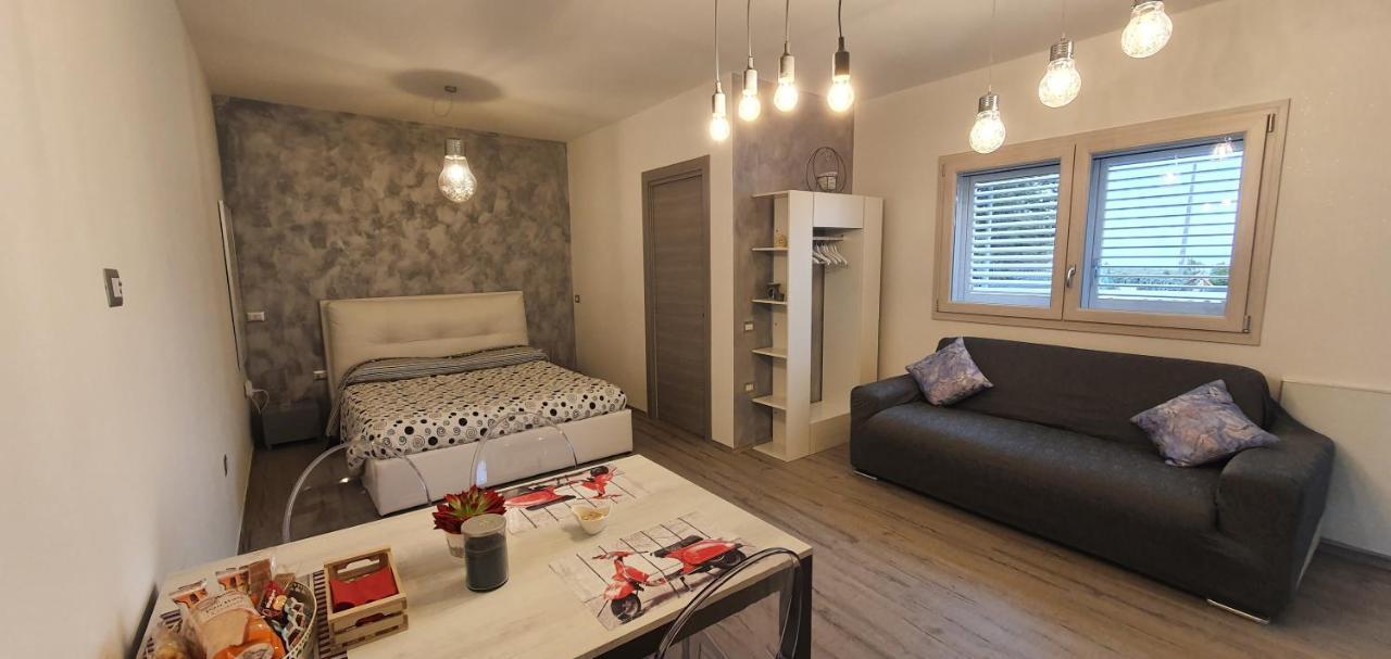 La Casetta Tra Sassi E Ulivi B&B Matera Buitenkant foto