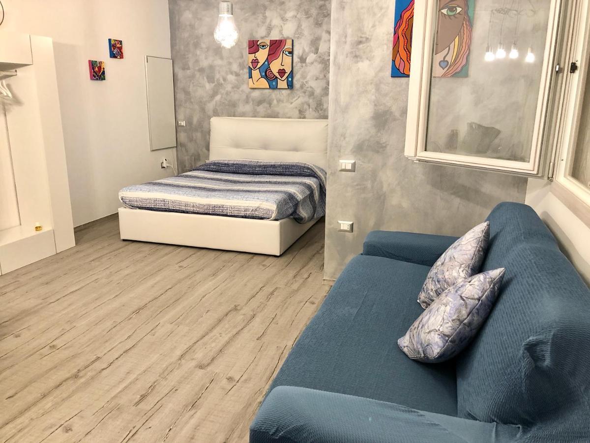 La Casetta Tra Sassi E Ulivi B&B Matera Buitenkant foto